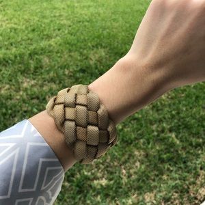 Reversible bracelet in pink and gold colors ...